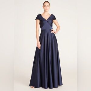 NWT THEIA Women's Francesca Twist A Line Gown MOB MOG Navy 8